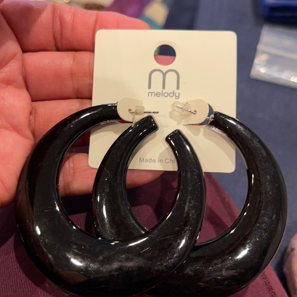 Hoop Earrings Black